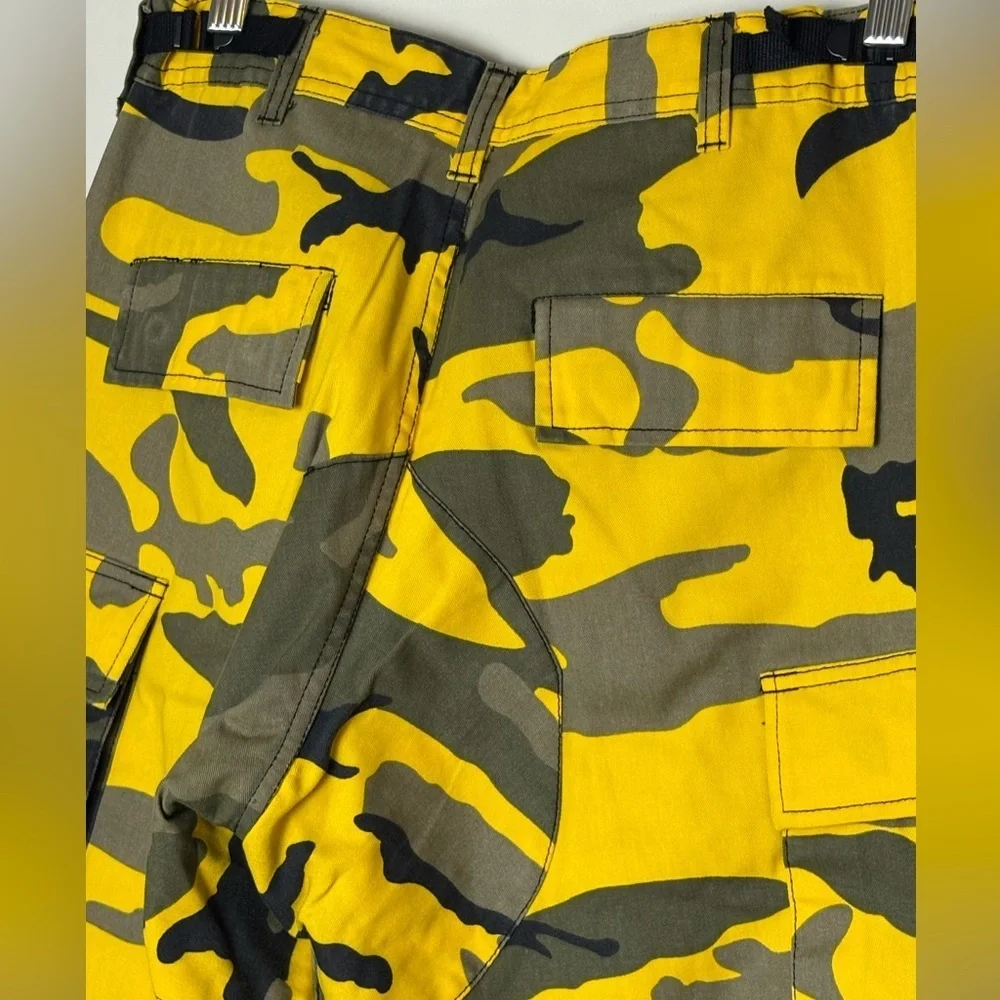 Unisex Camouflage Cargo Pants - Yellow and Green